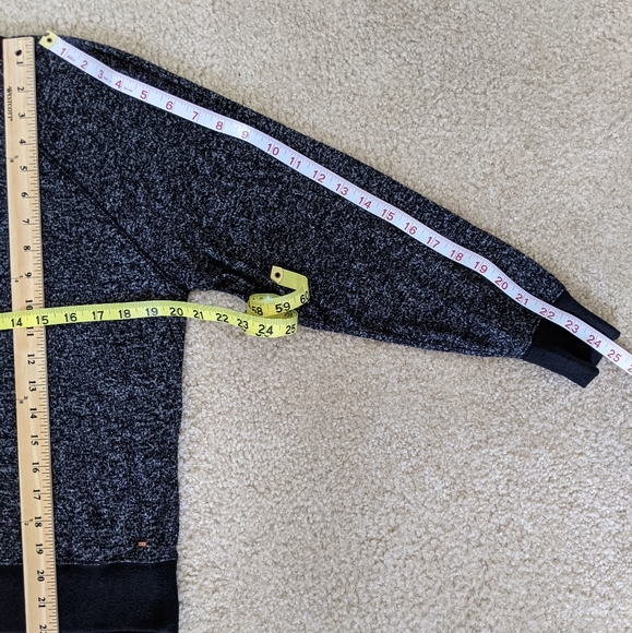 Lightweight VS PINK lounge wear top - Picture 11 of 12